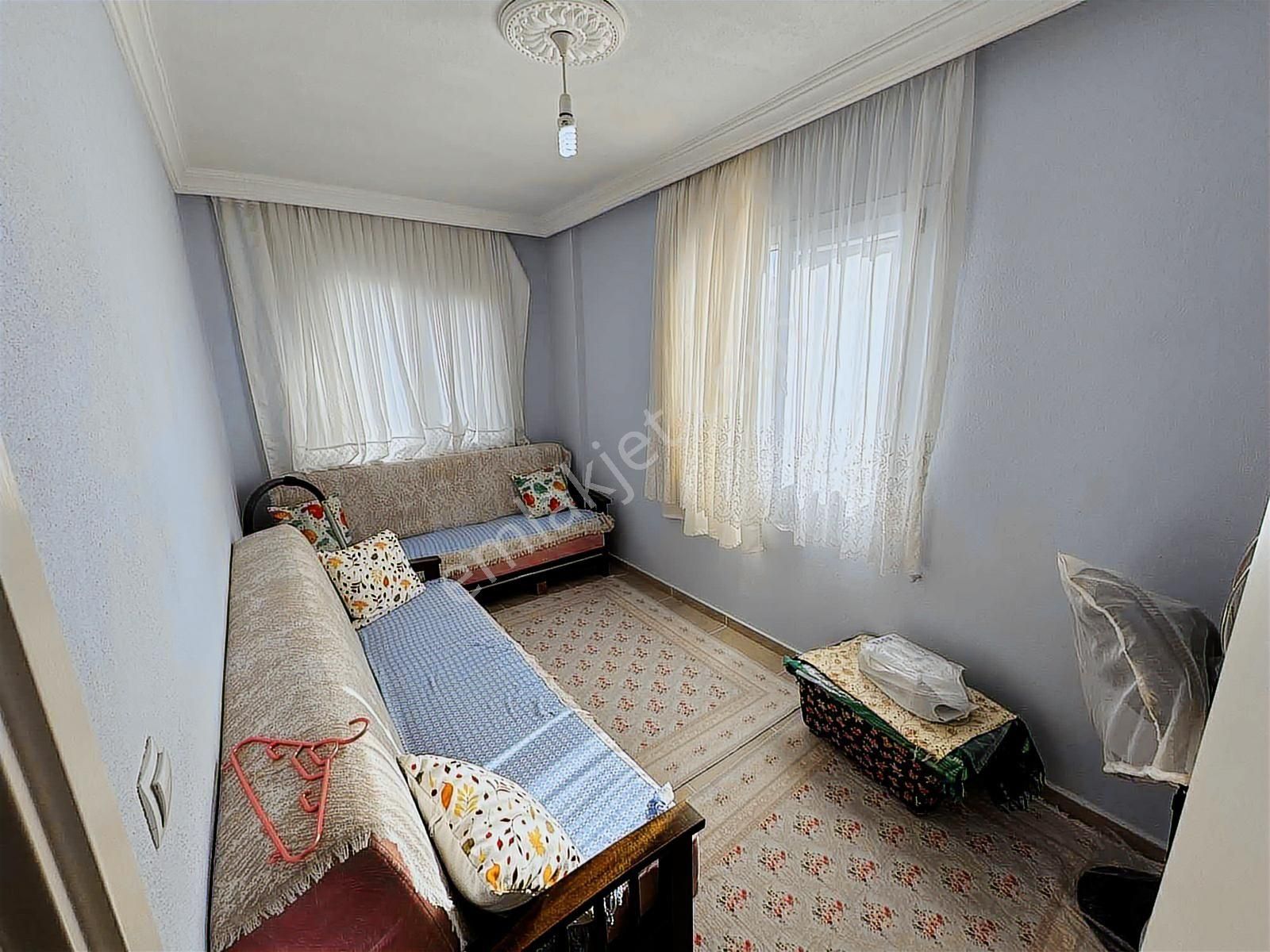 Ürkmez Merkez De Satılık 2+1 Yazlık Daire Denize 350 Metre - Görsel 22