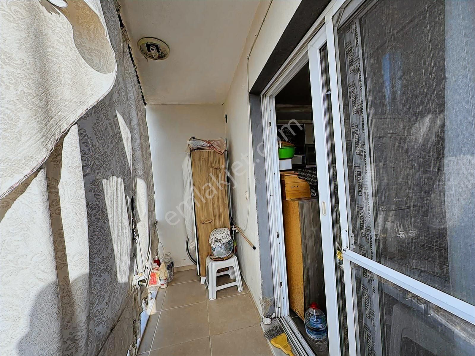 Ürkmez Merkez De Satılık 2+1 Yazlık Daire Denize 350 Metre - Görsel 18