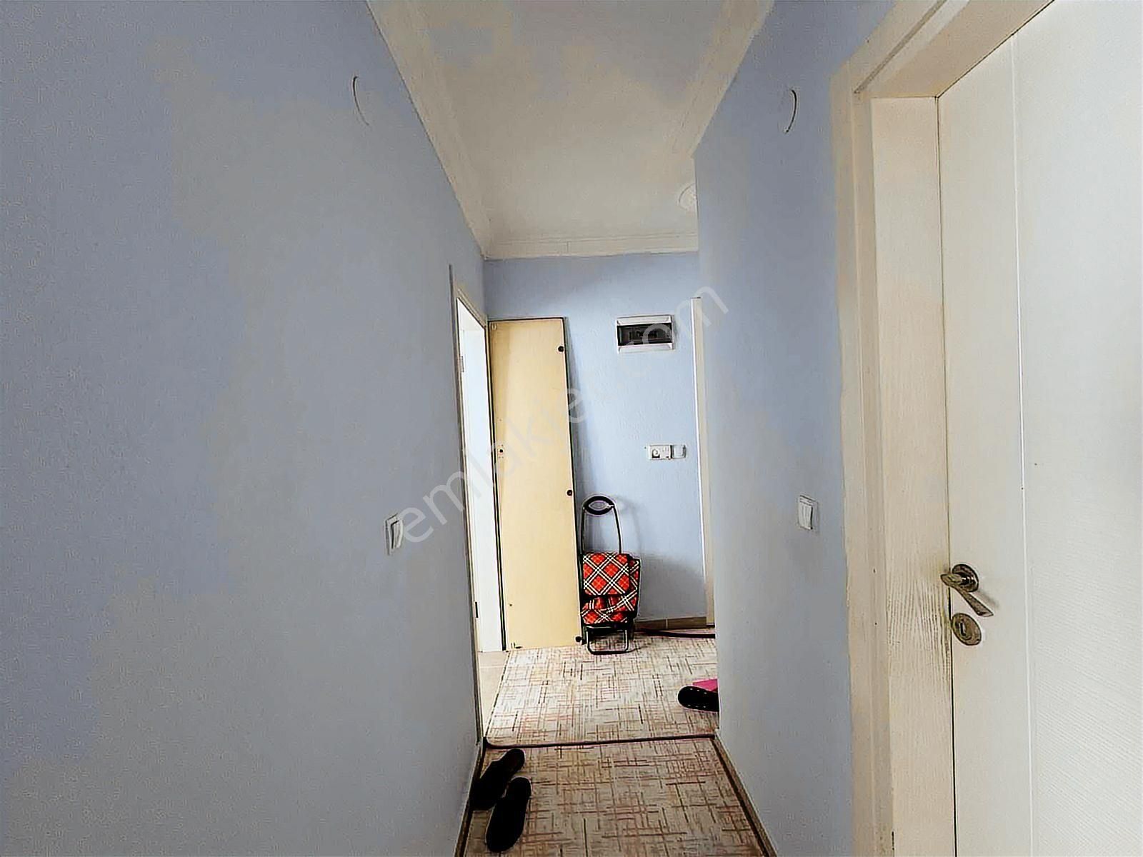 Ürkmez Merkez De Satılık 2+1 Yazlık Daire Denize 350 Metre - Görsel 8