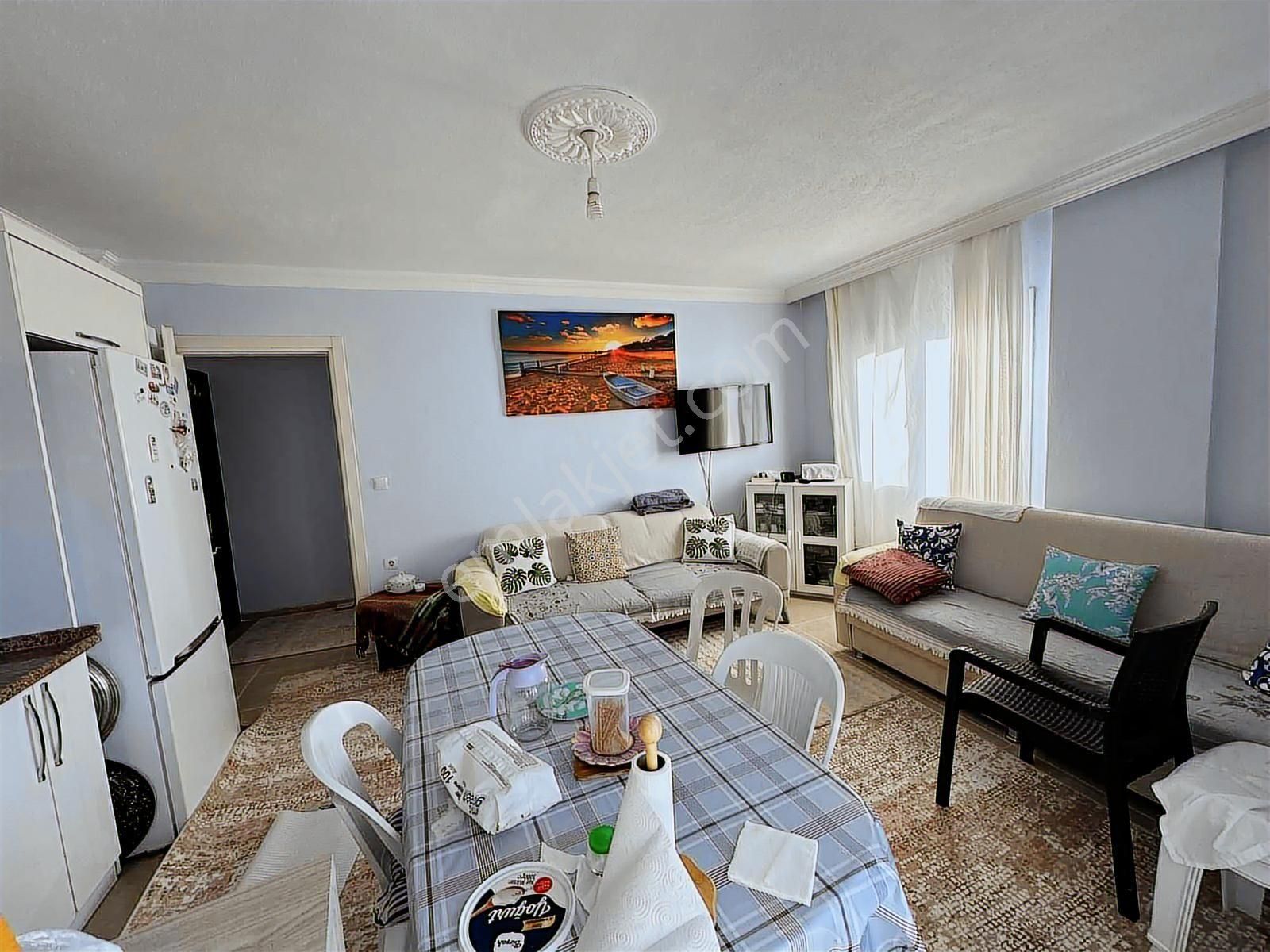 Ürkmez Merkez De Satılık 2+1 Yazlık Daire Denize 350 Metre - Görsel 11