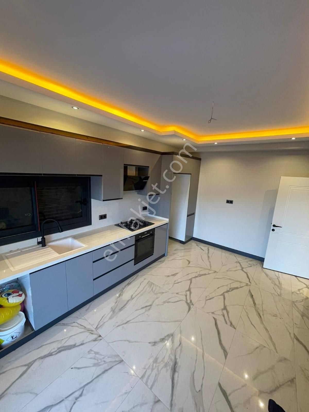 Gümüldür De Tek Müstakil Havuzlu Bahçeli Full Deniz Satılık 3+1 Villa - Görsel 15