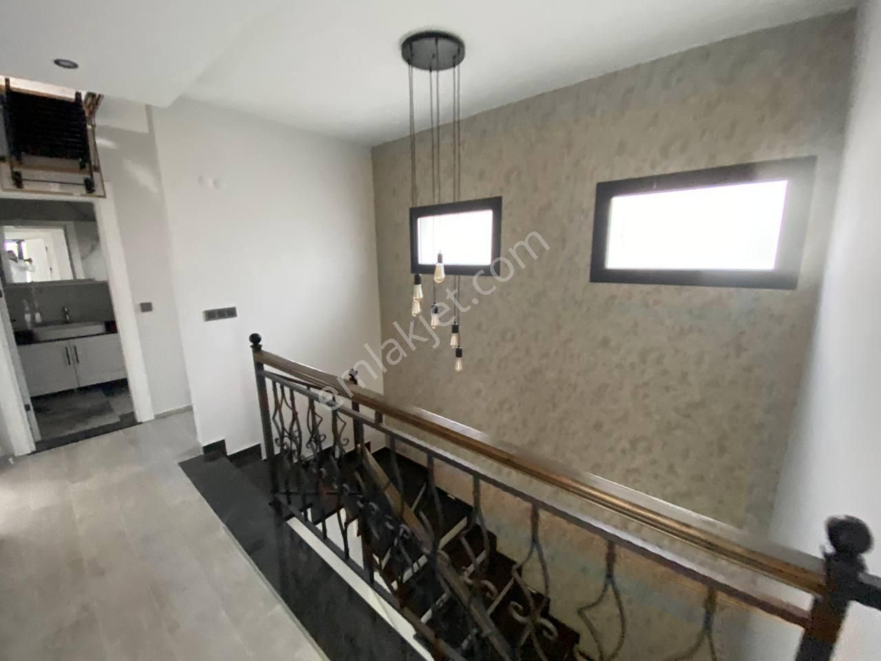 Güzelçamlı'da Özel Havuzlu Geniş Bahçeli Büyük Villa - Görsel 27