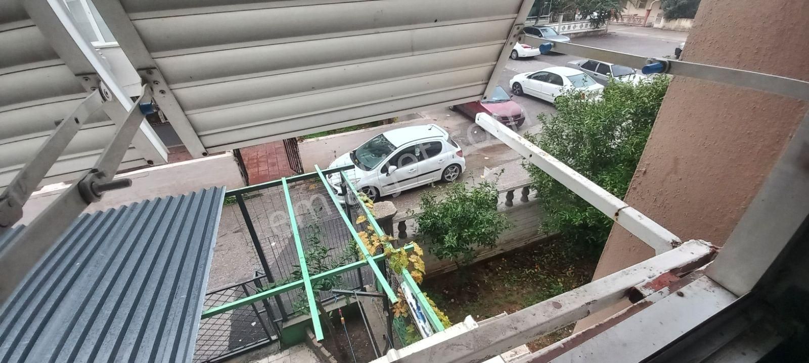 Yesılyurtta Katta 1+1 Boş Kıralık