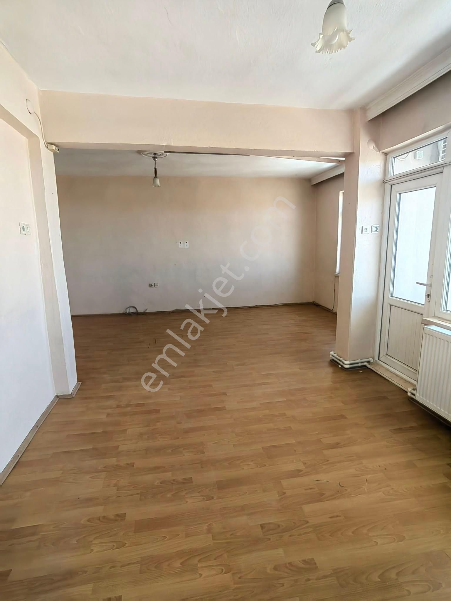 Nasreddin Emlaktan Semt Pide Altı Satılık Daire - Görsel 3