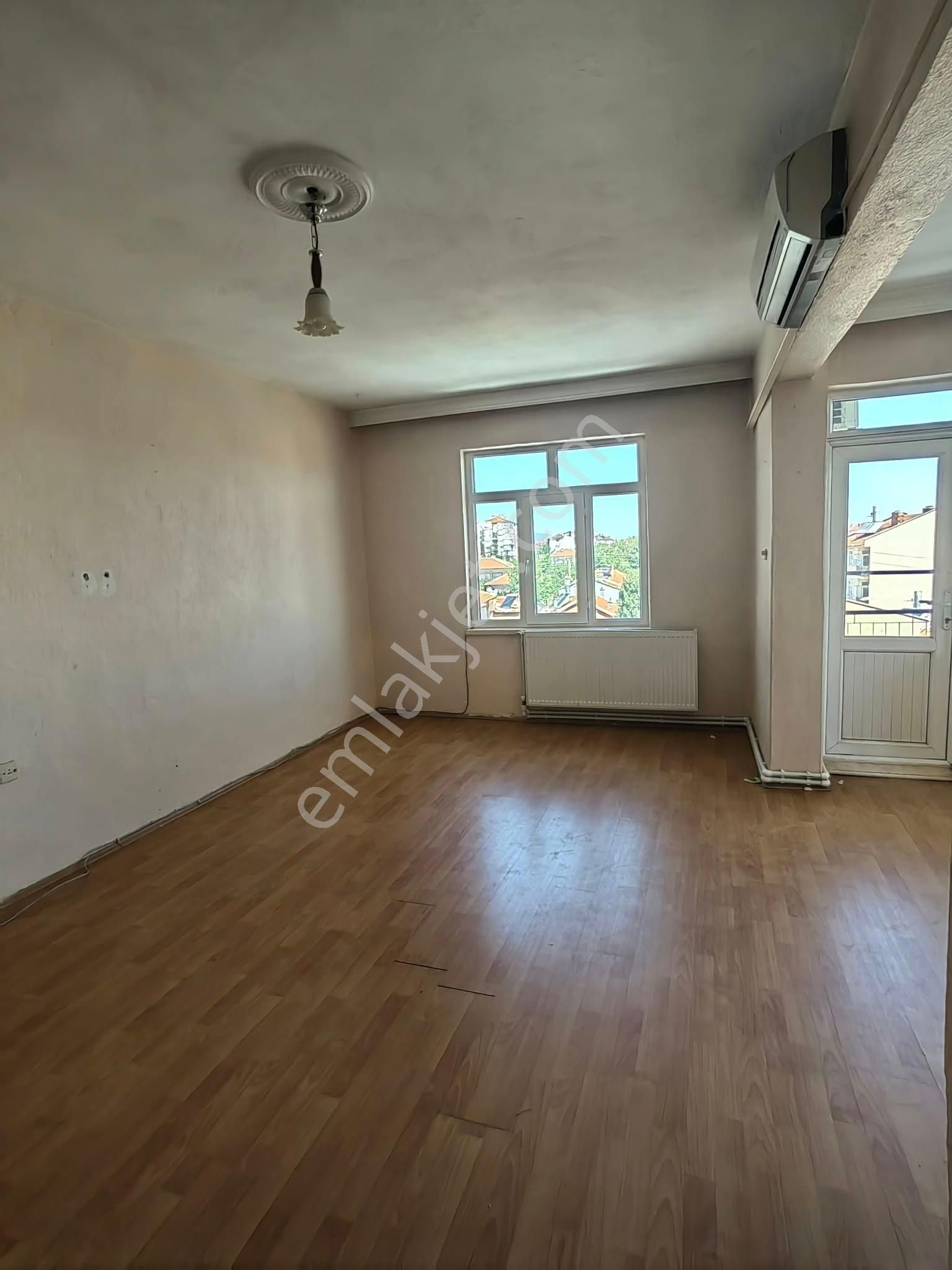 Nasreddin Emlaktan Semt Pide Altı Satılık Daire - Görsel 2