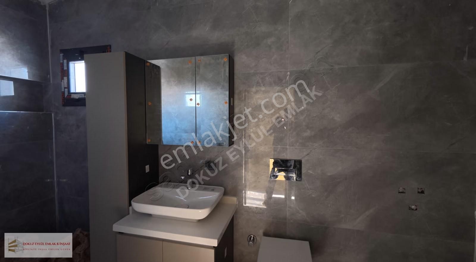 Dikili Cumhuriyet Mah Yatay Mimari Satalık Villa - Görsel 8