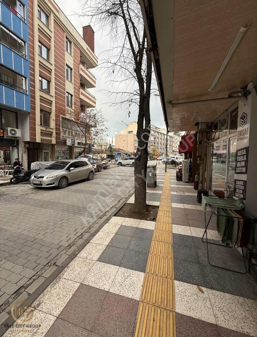 Biga Hamdibey Mah.istiklal Cad.kiralık İş Yeri - Görsel 7