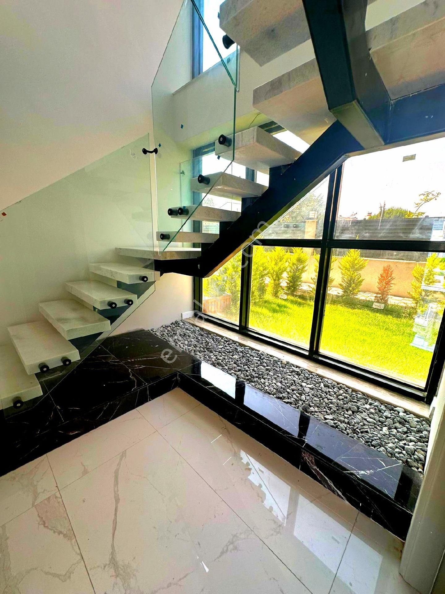 Ata Emlak'tan Plaja Ve Avm'lere Yakın Havuzlu Sitede Sıfır Villa - Görsel 29