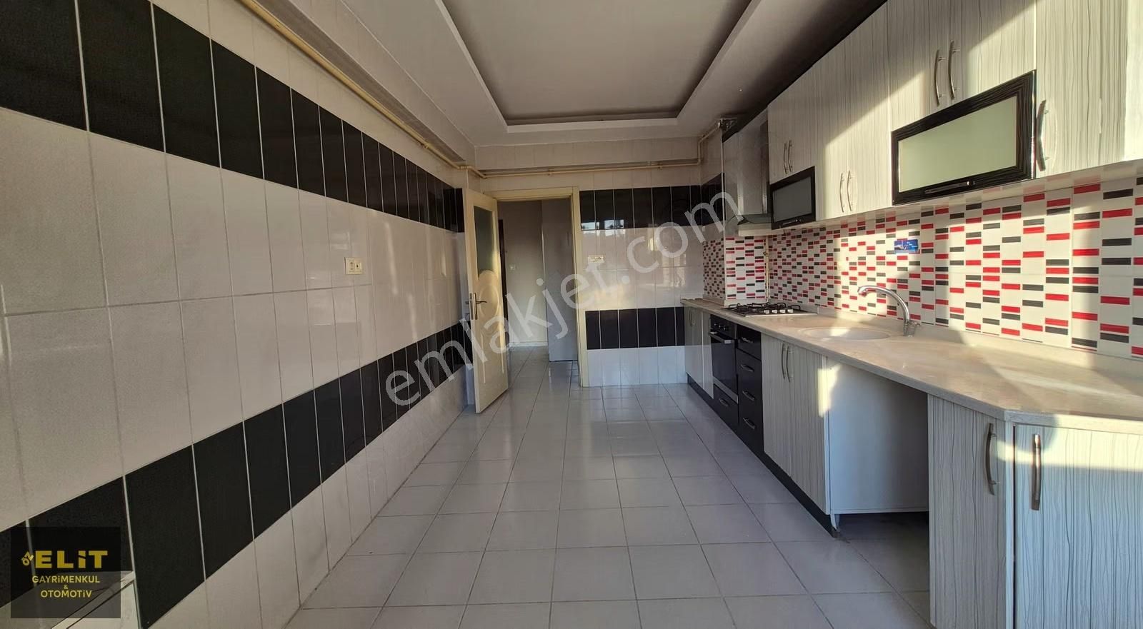 Öz Elit'den Hüsamettin Çelebide Satılık 6+2 Daire - Görsel 23