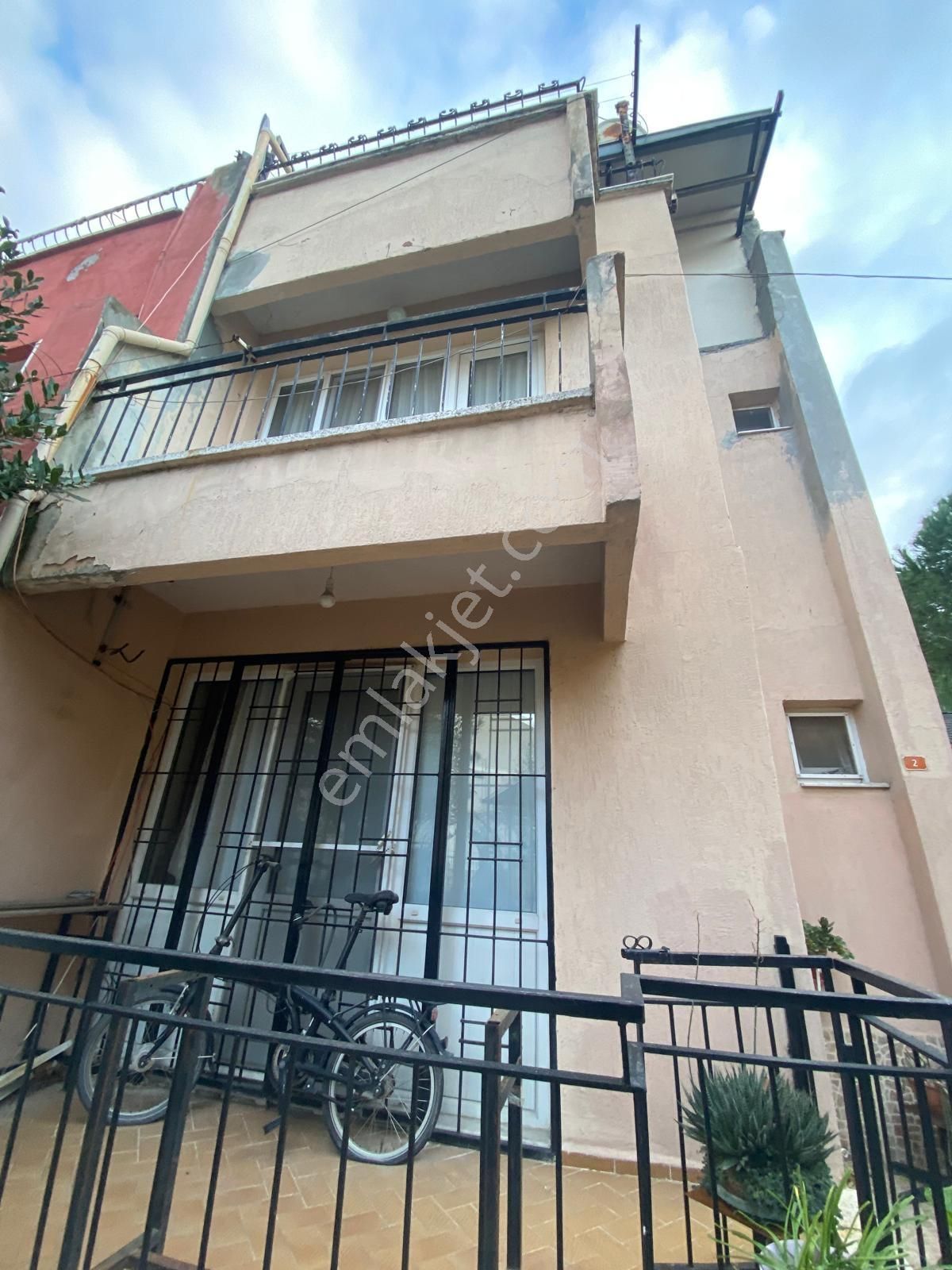 Çizgi Gayrimenkul'den Gop Mah.de 3+1 Satılık Triplex - Görsel 3