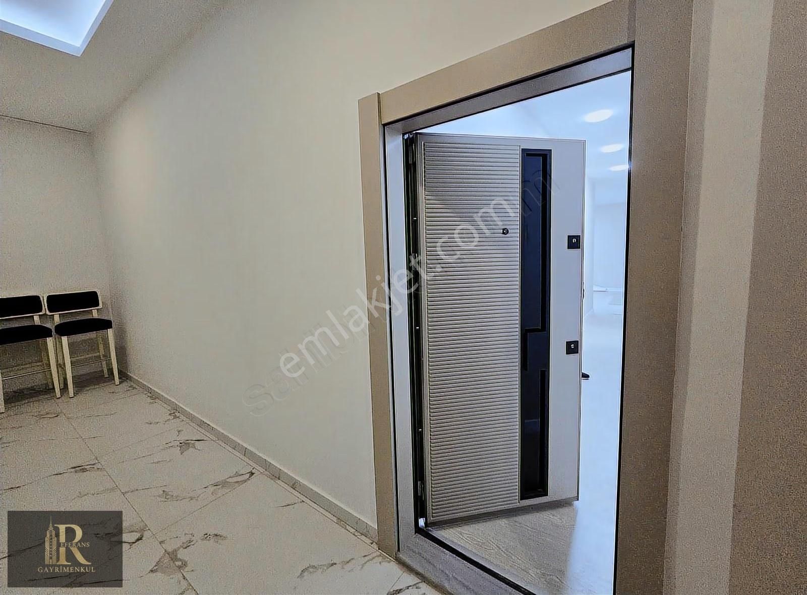 Bağlıca'da Hafta Ve Yılın Son Ful Yapı Sıfır Fırsat 2+1 Dairesi - Görsel 14