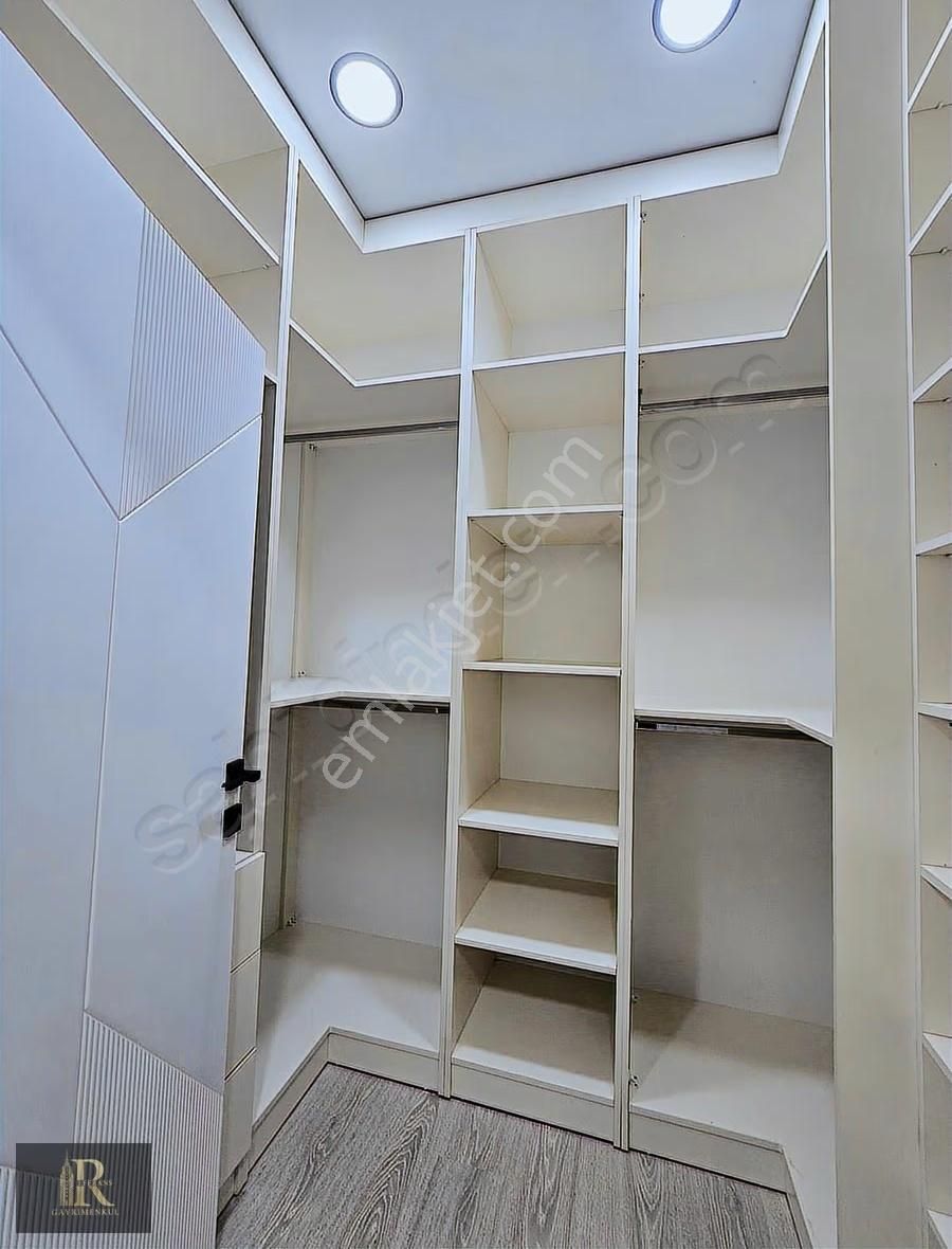 Bağlıca'da Hafta Ve Yılın Son Ful Yapı Sıfır Fırsat 2+1 Dairesi - Görsel 13