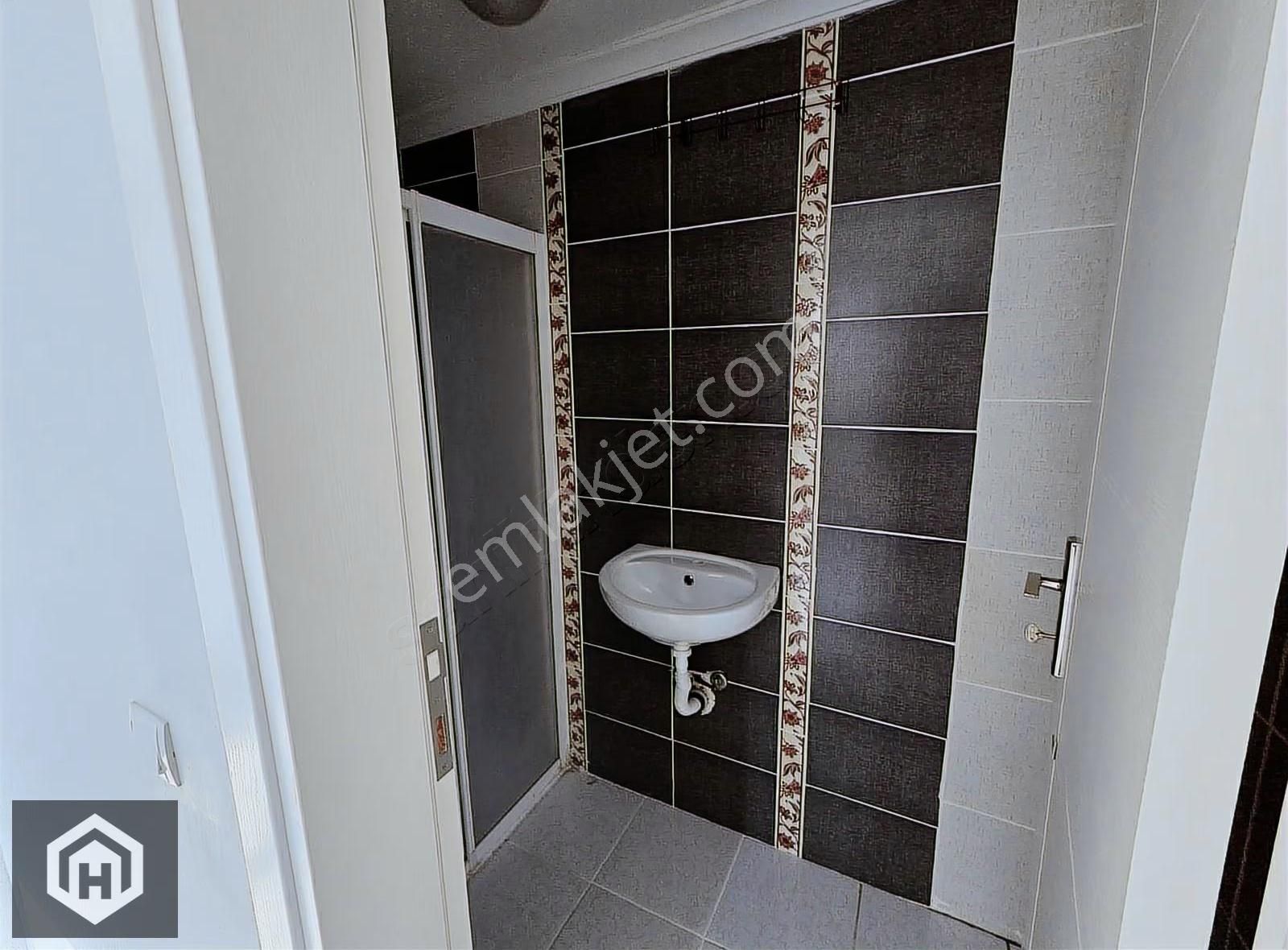 Mudanya Güzelyalı Eğitim Mh Kiralık 3+1 130mt2 Arakat Daire - Görsel 24