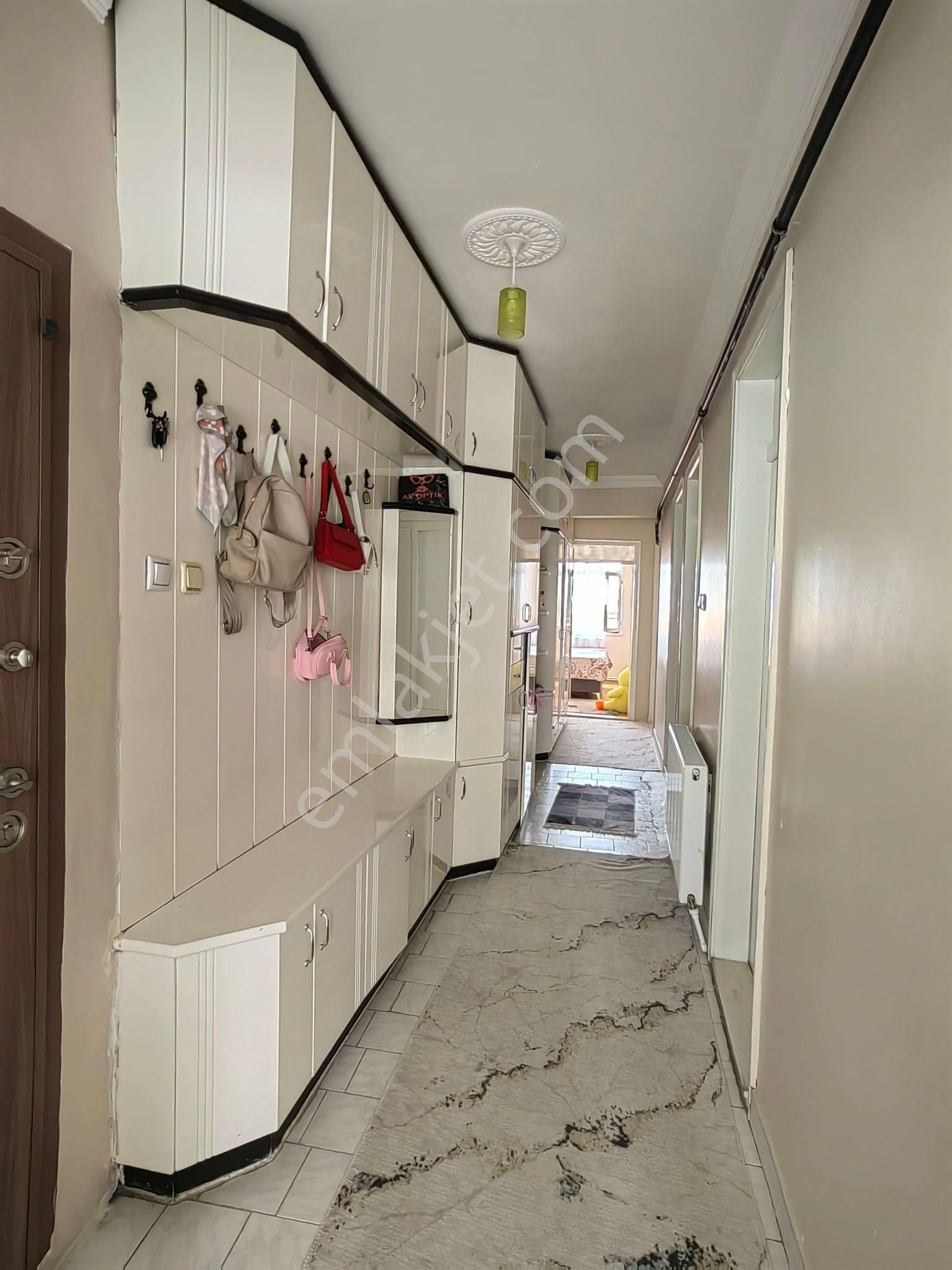 Nasreddin Emlaktan İstasyon Caddesi Üzeri Satılık Daire - Görsel 2