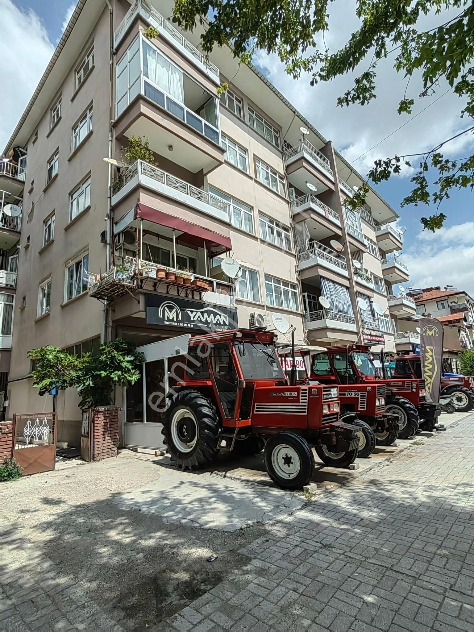 Nasreddin Emlaktan İstasyon Caddesi Üzeri Satılık Daire - Görsel 14