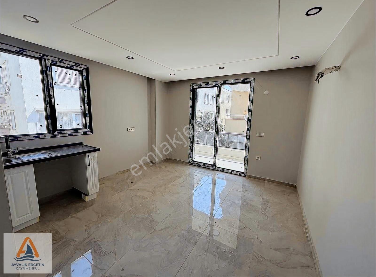 Ayvalık Alicetinkaya 2+1 Denize 30 Adım Yürüme Mesafesi Sıfır - Görsel 20