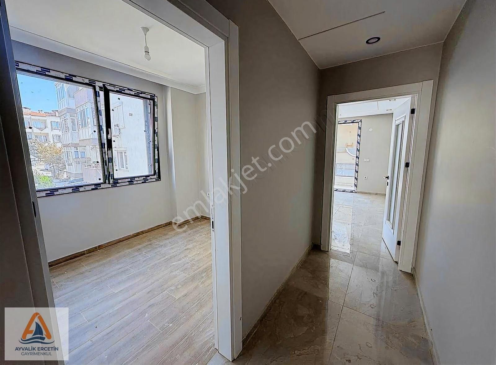 Ayvalık Alicetinkaya 2+1 Denize 30 Adım Yürüme Mesafesi Sıfır - Görsel 15