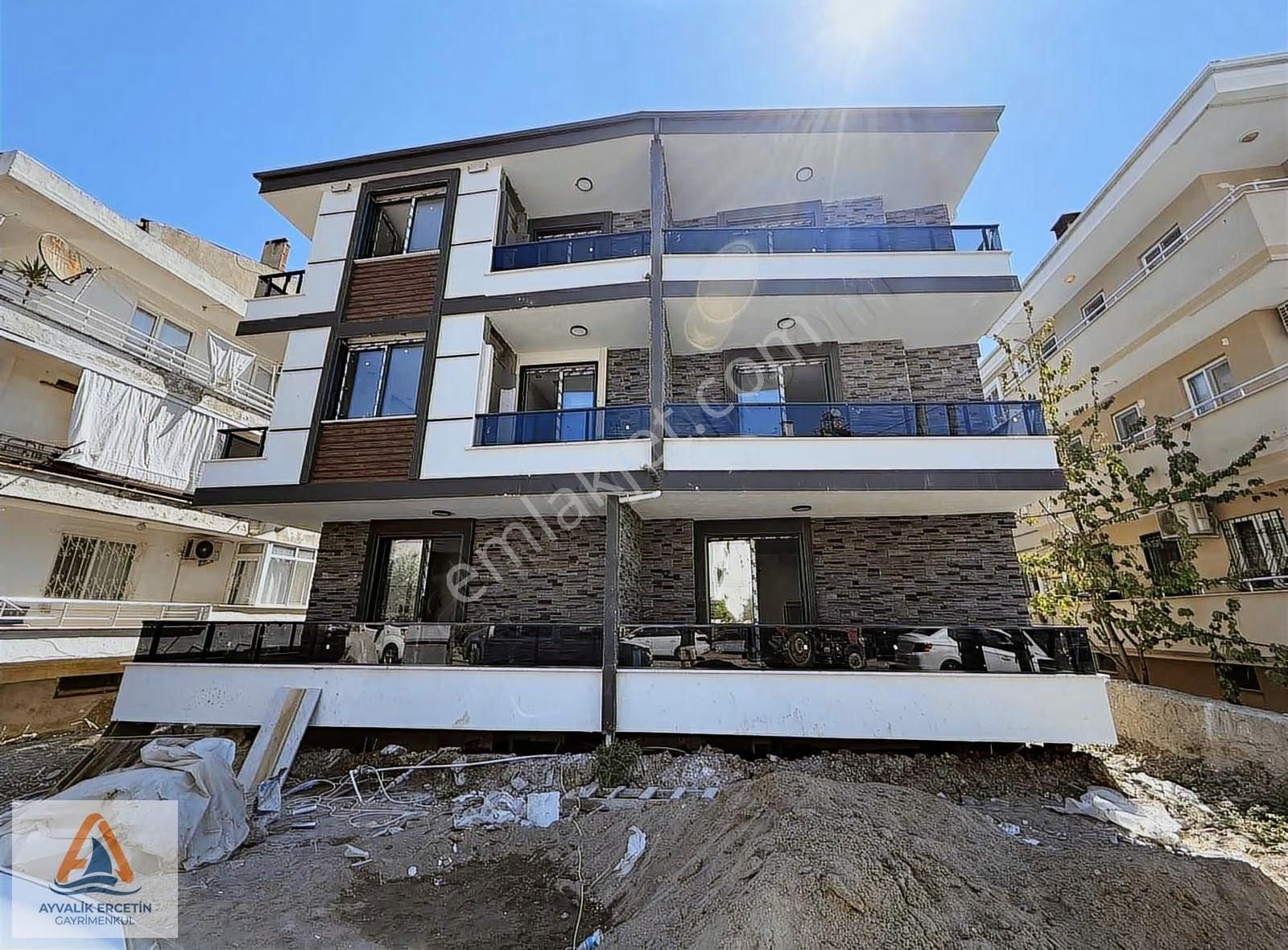 Ayvalık Alicetinkaya 2+1 Denize 30 Adım Yürüme Mesafesi Sıfır - Görsel 3
