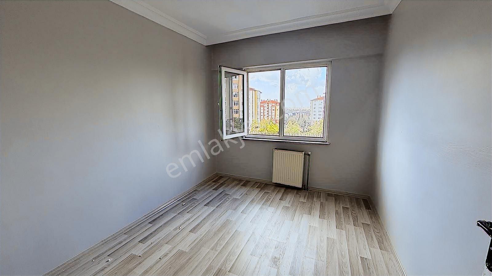 Turyaptan Belediye Konutları Venüs7 Sitesinde 3+1 Kiralık Daire - Görsel 6