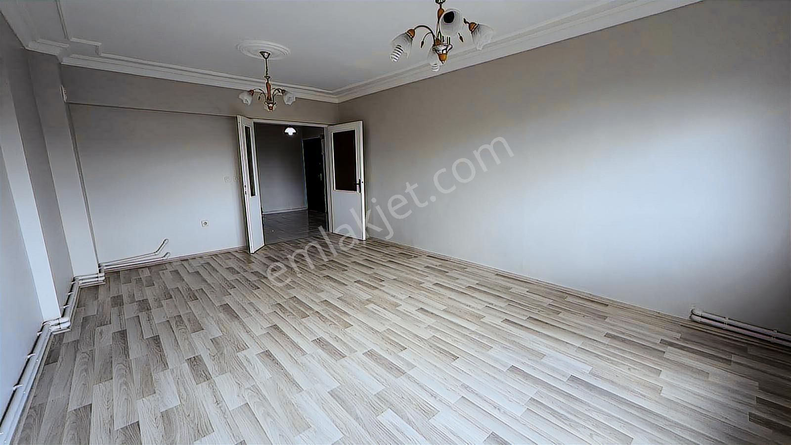Turyaptan Belediye Konutları Venüs7 Sitesinde 3+1 Kiralık Daire - Görsel 14