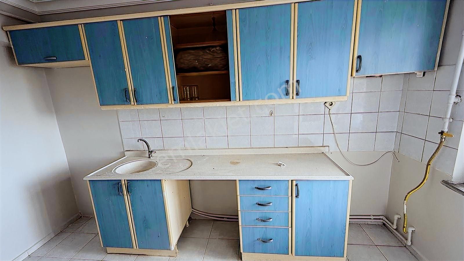 Turyaptan Belediye Konutları Venüs7 Sitesinde 3+1 Kiralık Daire - Görsel 3