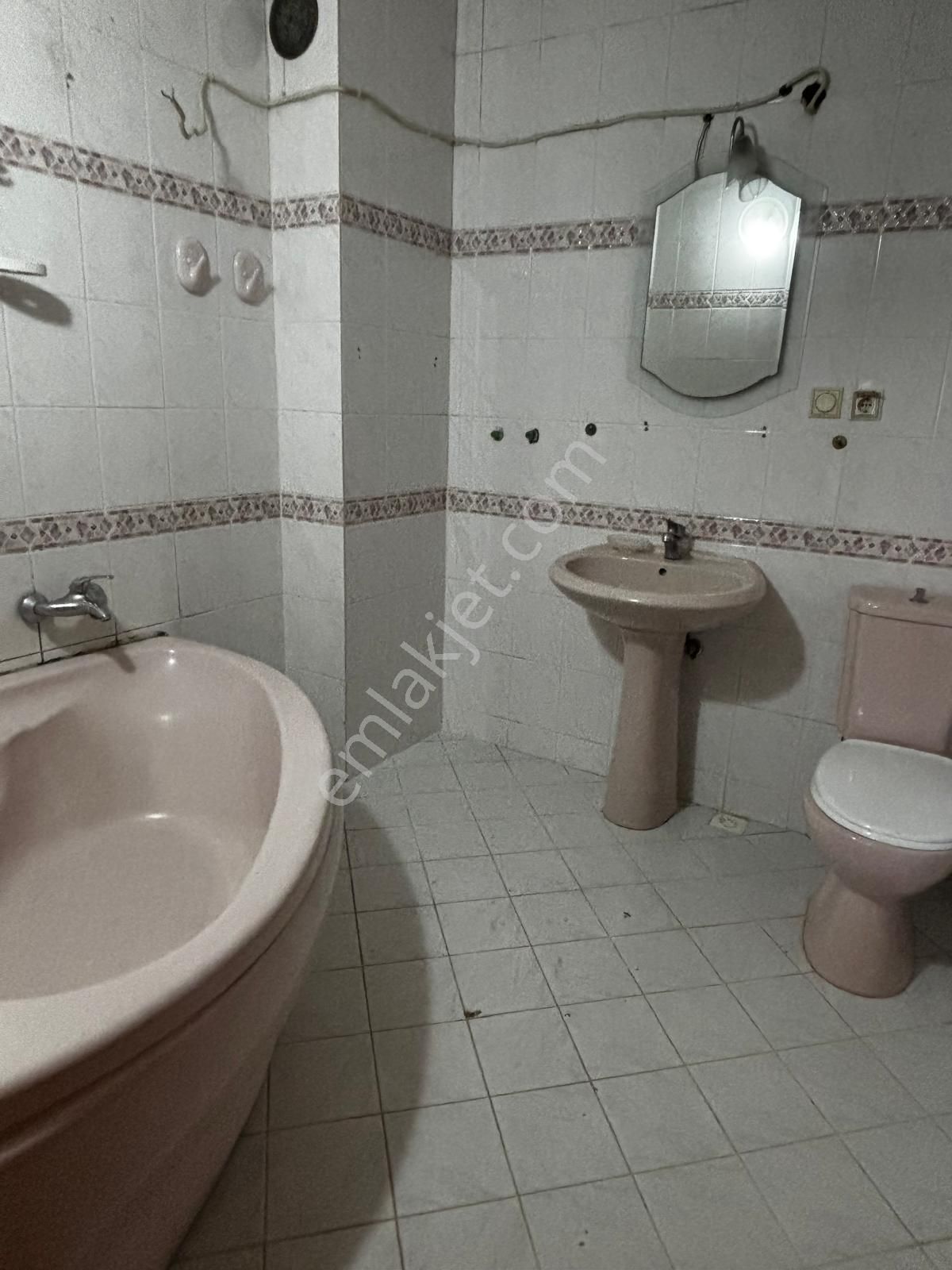 Kemaliye Mah. Şirin Evler Sitesi 3+1 145 Metrekare Satılık Daire - Görsel 15