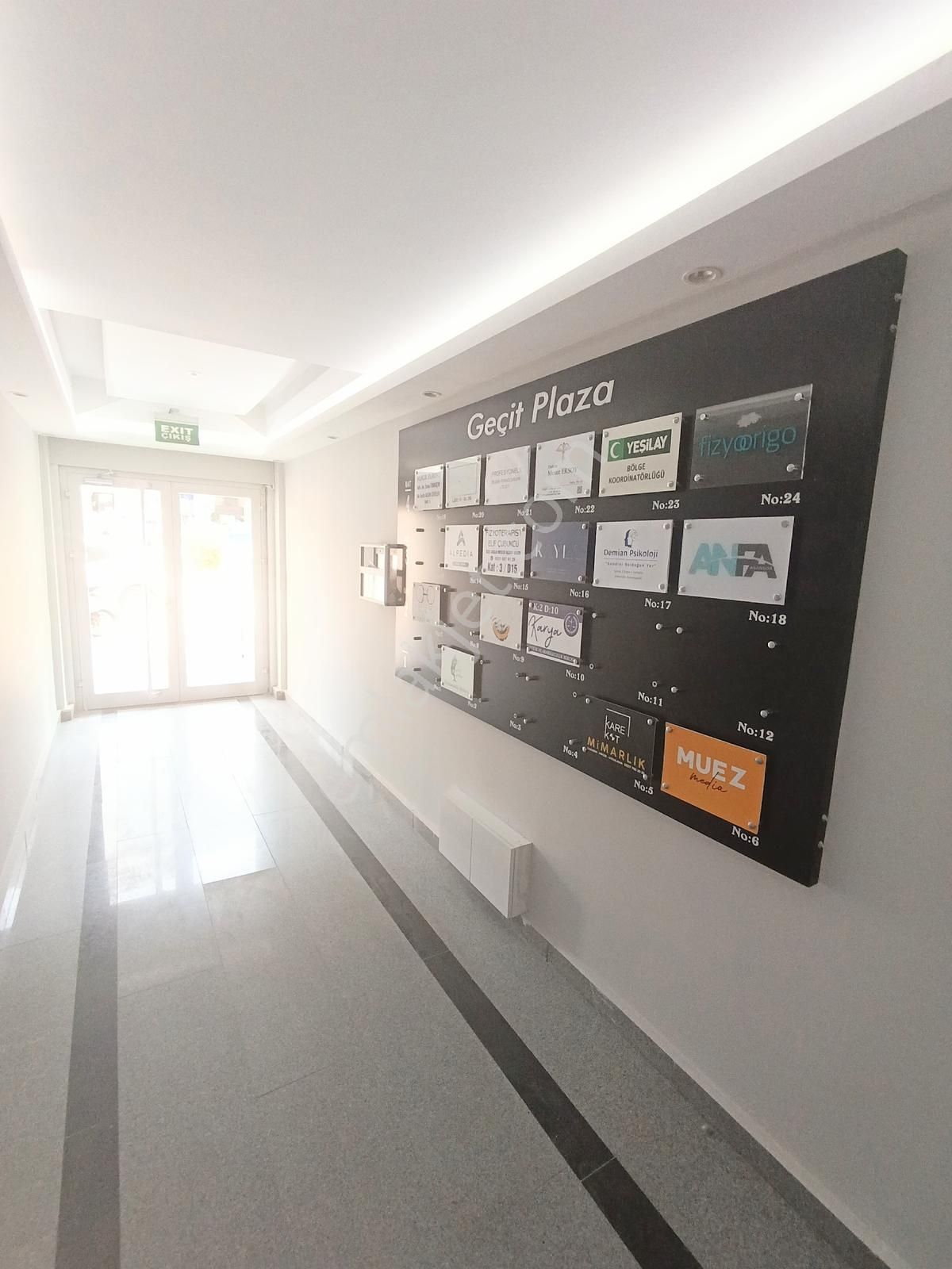 Şekerlerden Beşevler Yıldırım Caddesi Üzerinde 1+1 Kiralık Ofis - Görsel 5