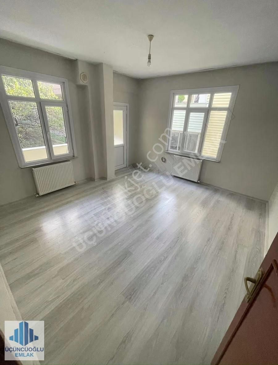 Esenyalı 4 Yolda Kiralık 3+1 Daire 2. Kat - Görsel 2