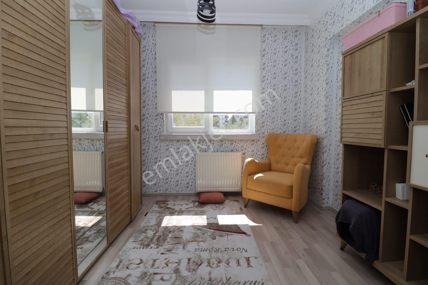 Oğuzlar Mah Önü Ful Açık Satılık 3+1 Asansörlu Site Dairesi - Görsel 8