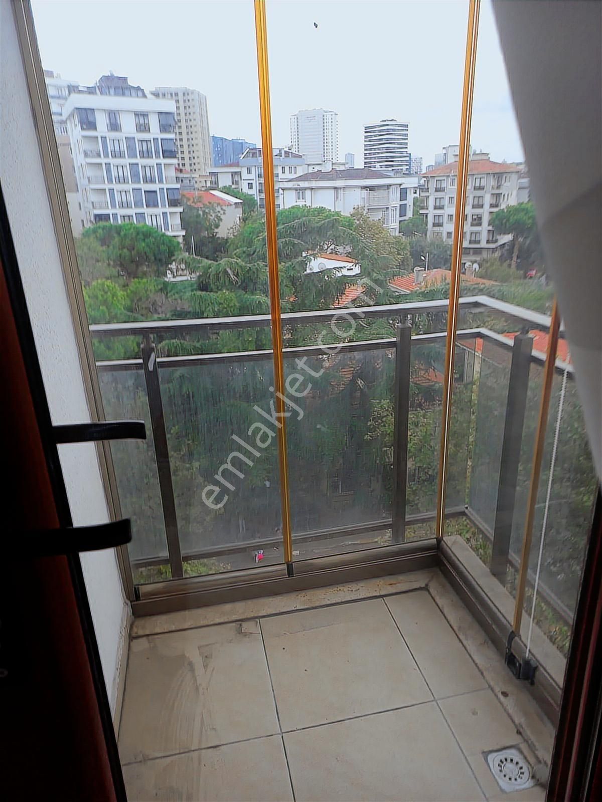 Cevizlide Minibüse Yakın Net 120 M² Katta Tek 2+2 Teraslı Daire - Görsel 18