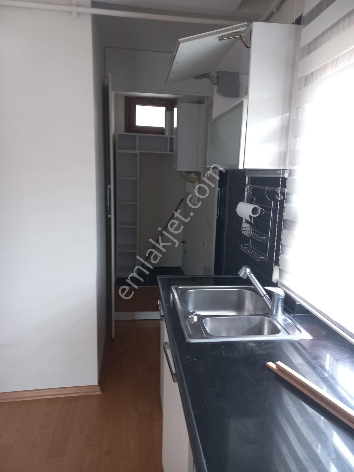 Cevizlide Minibüse Yakın Net 120 M² Katta Tek 2+2 Teraslı Daire - Görsel 16