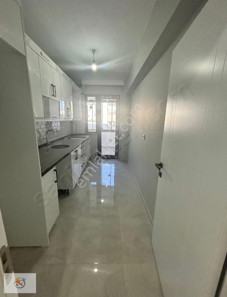 Çırpıcı'da Ana Cadde Üzeri Satılık 120 M2 3+1 Sıfır Daire - Görsel 5