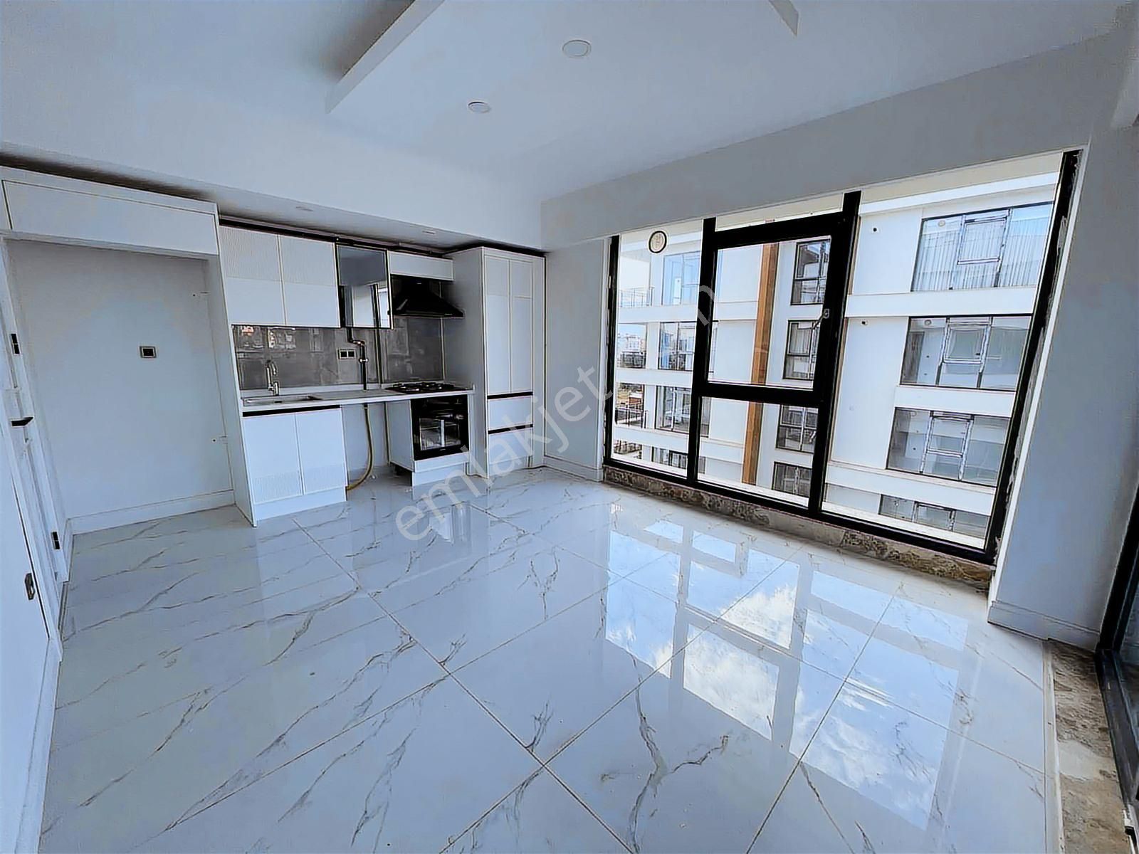 Green Life Antalya Havuz Manzaralı 1+1 - Görsel 17