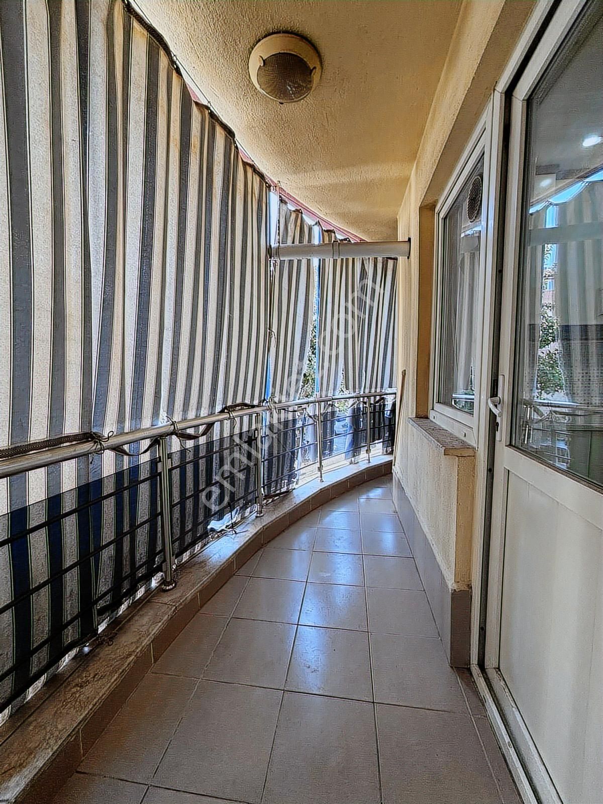 Çınara Yakın Mevkide 150m2 3+1 Arakat 15 Yaşında Satılık Daire - Görsel 26