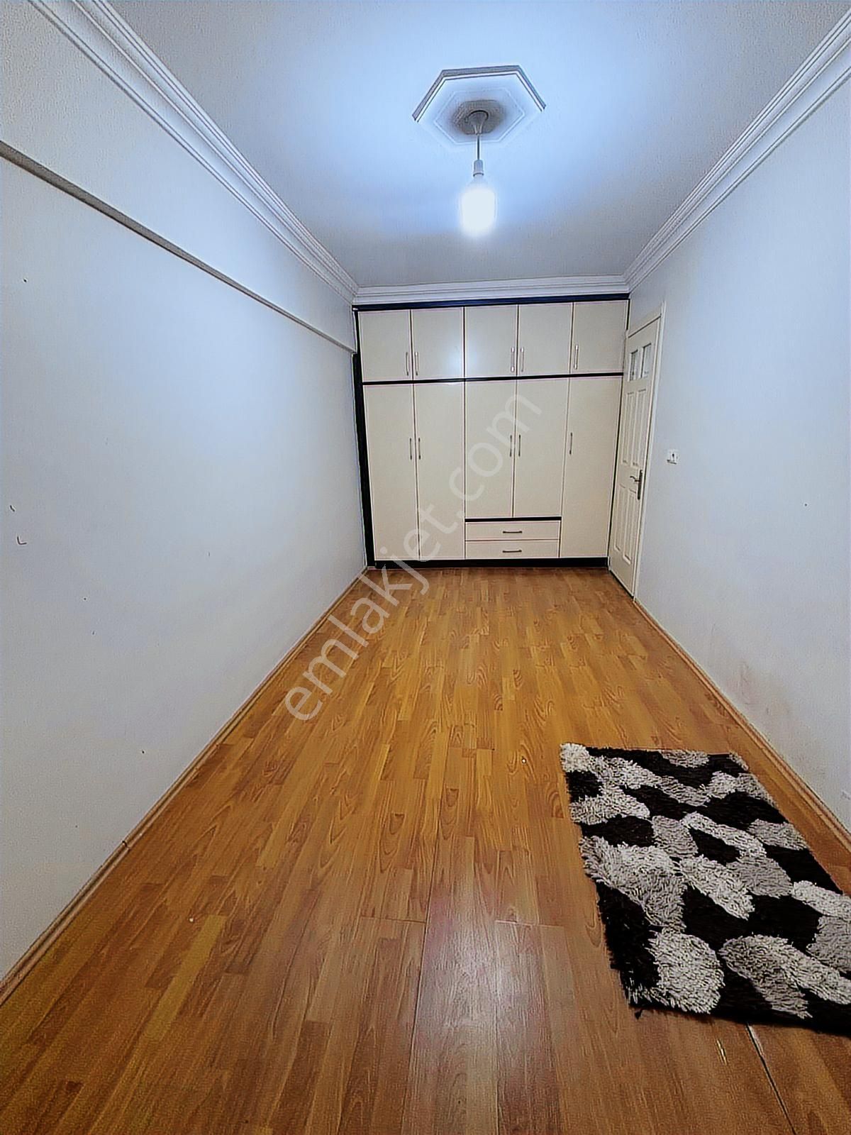 Çınara Yakın Mevkide 150m2 3+1 Arakat 15 Yaşında Satılık Daire - Görsel 5