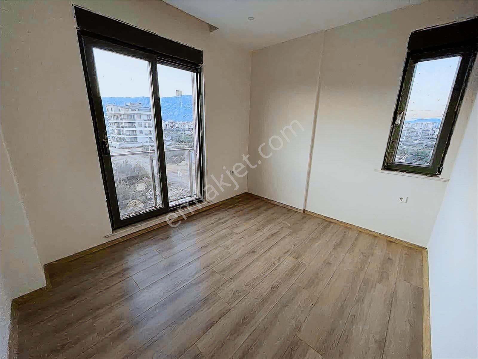 Çiftlik Çaddesi Hayallerinizi Süsleyen Lüks 1+1 - Görsel 5