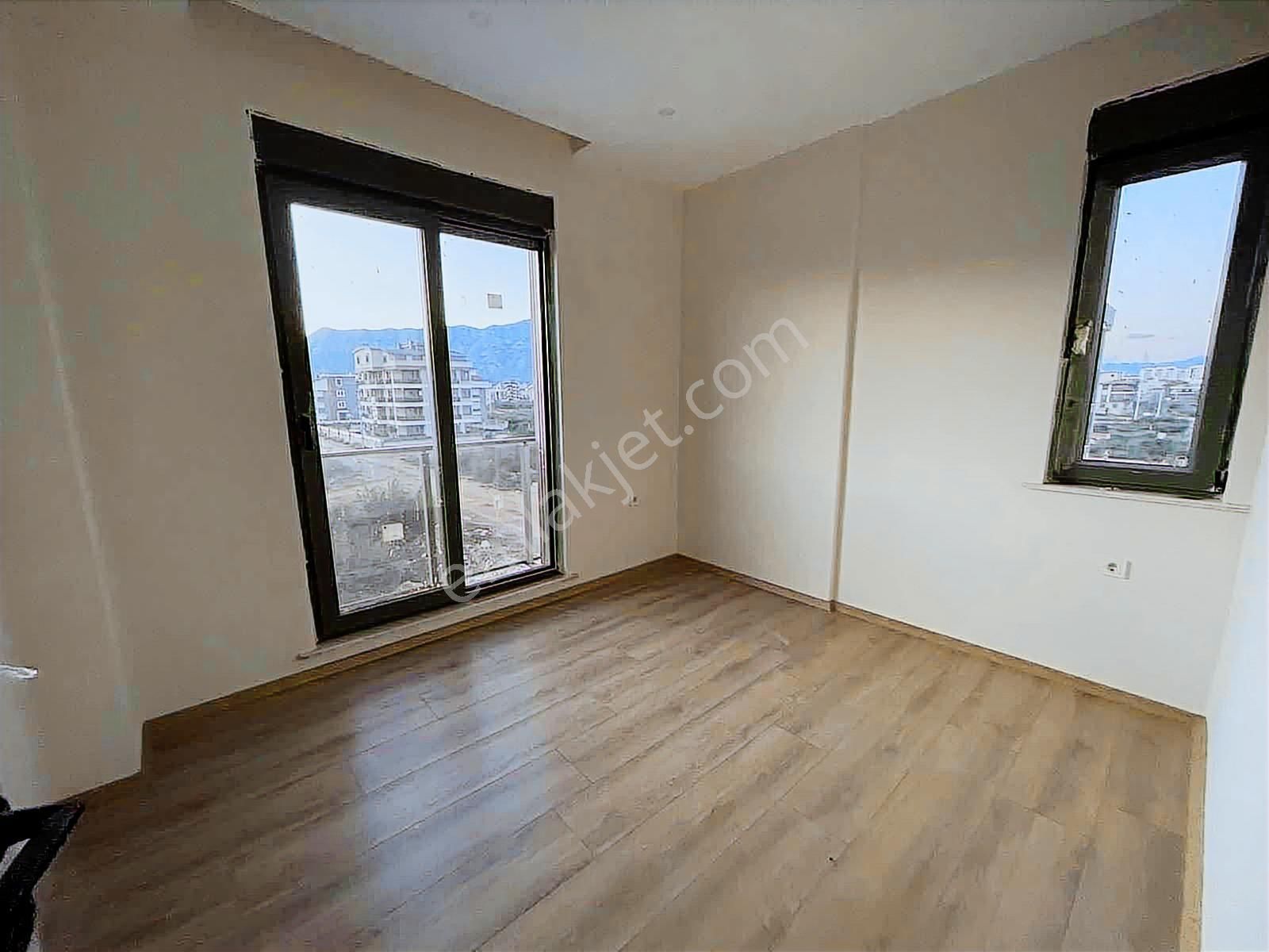 Çiftlik Çaddesi Hayallerinizi Süsleyen Lüks 1+1 - Görsel 14