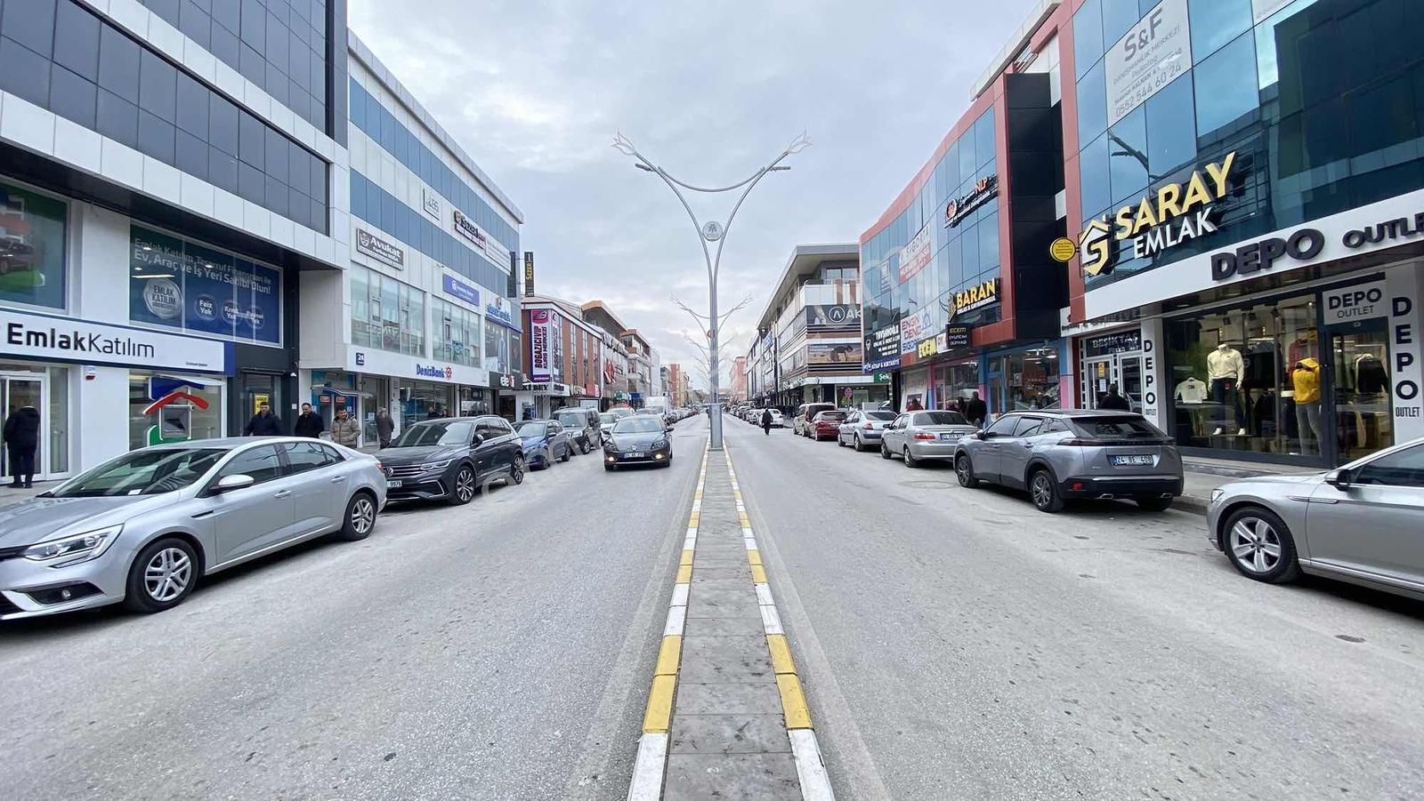 Remax Dem'den Şehrin Merkezinde Lüks Ofis - Görsel 5