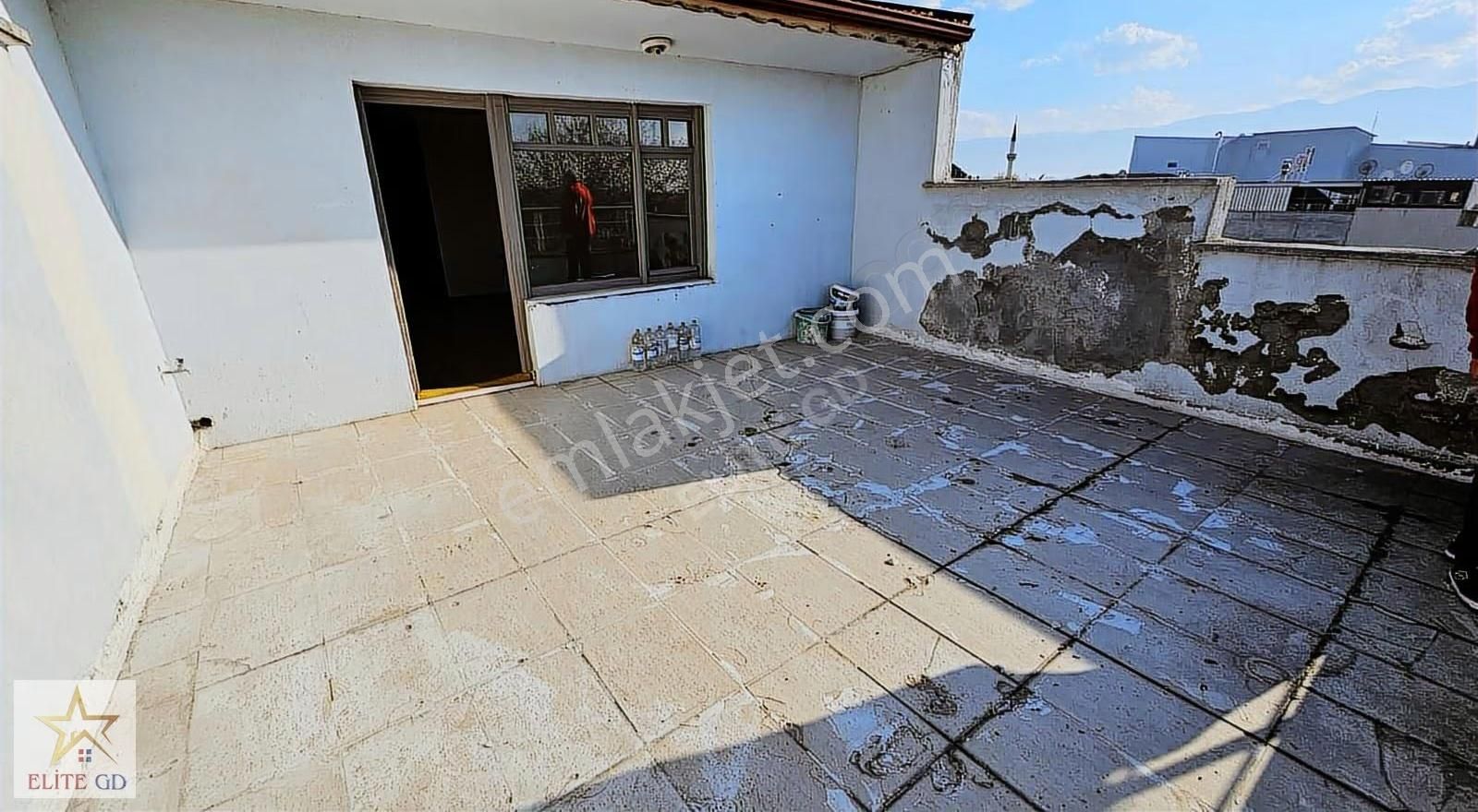 Kültür Mah. Millet Bahçesi Karşısında 5+2 Dubleks Satılık Daire