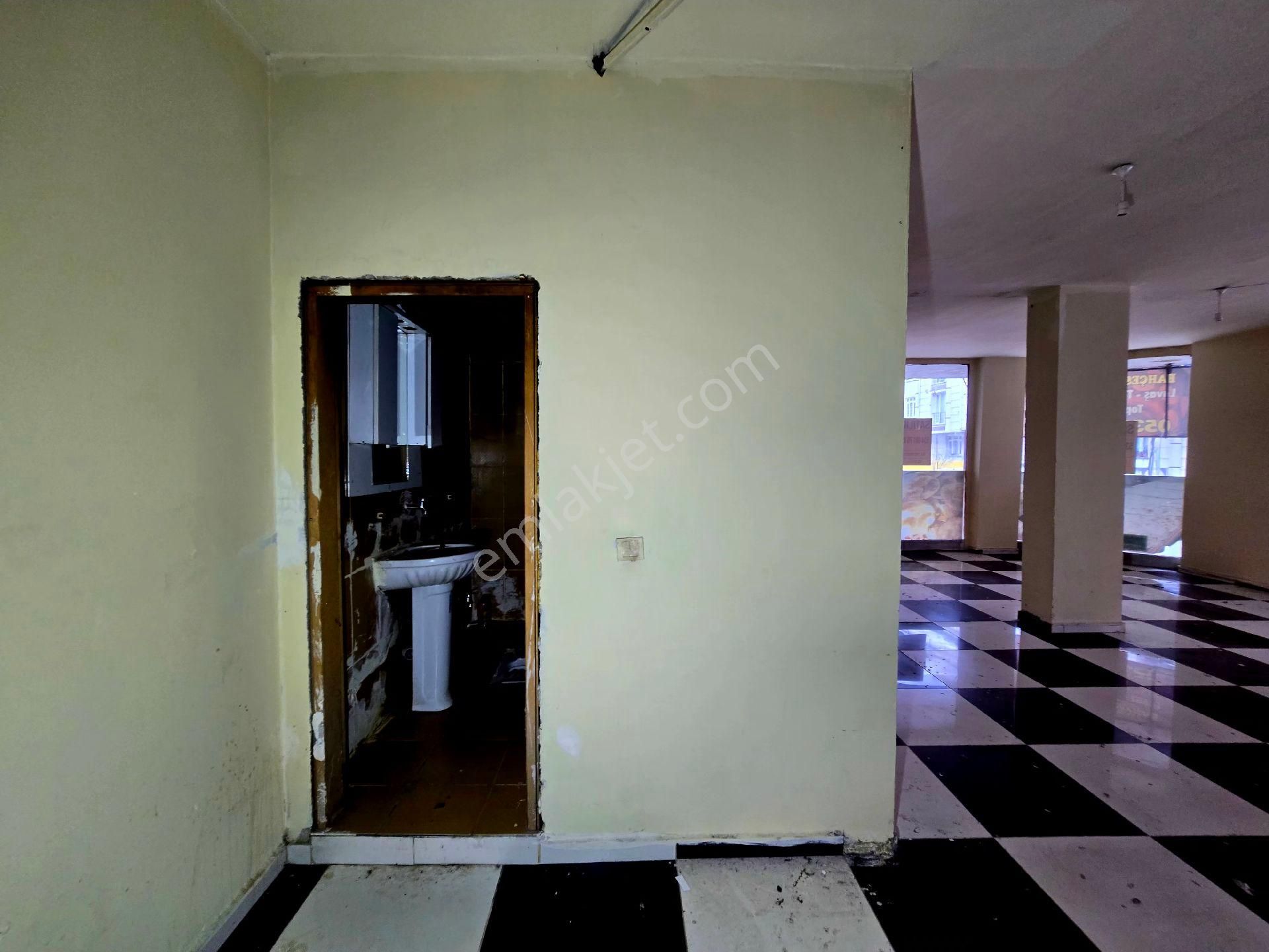 Esenyurt Kıraç Satılık 150 M² Dükkan - Görsel 16