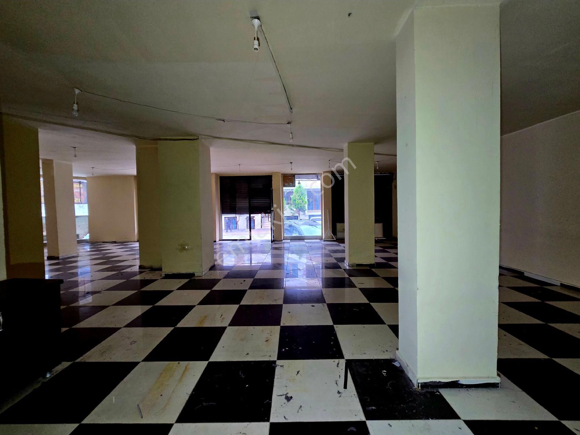 Esenyurt Kıraç Satılık 150 M² Dükkan - Görsel 18