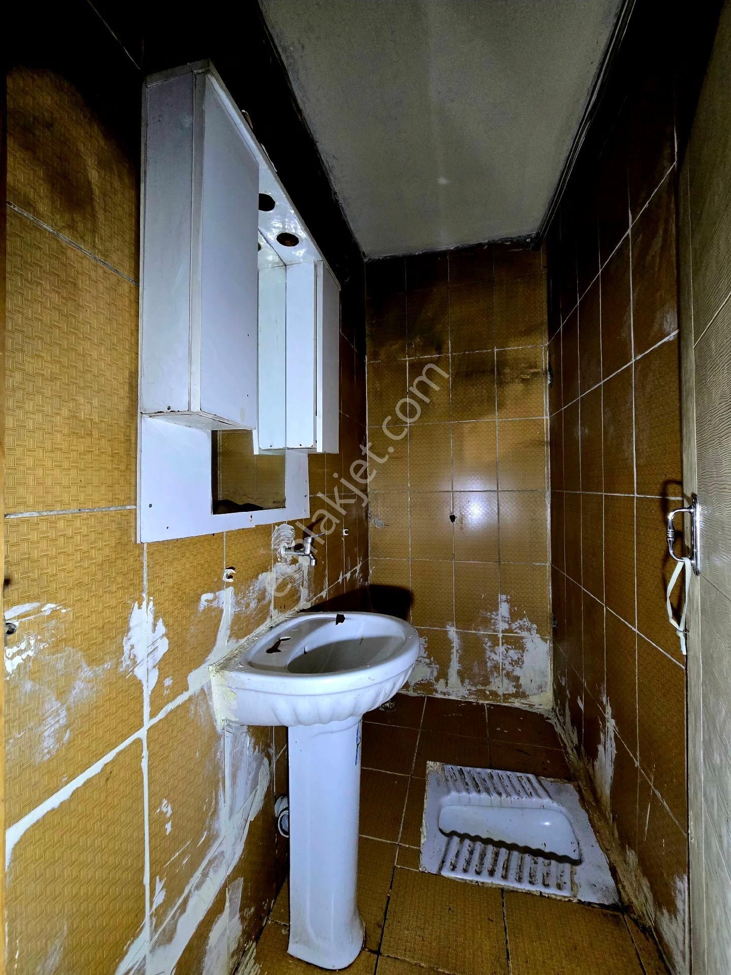 Esenyurt Kıraç Satılık 150 M² Dükkan - Görsel 17