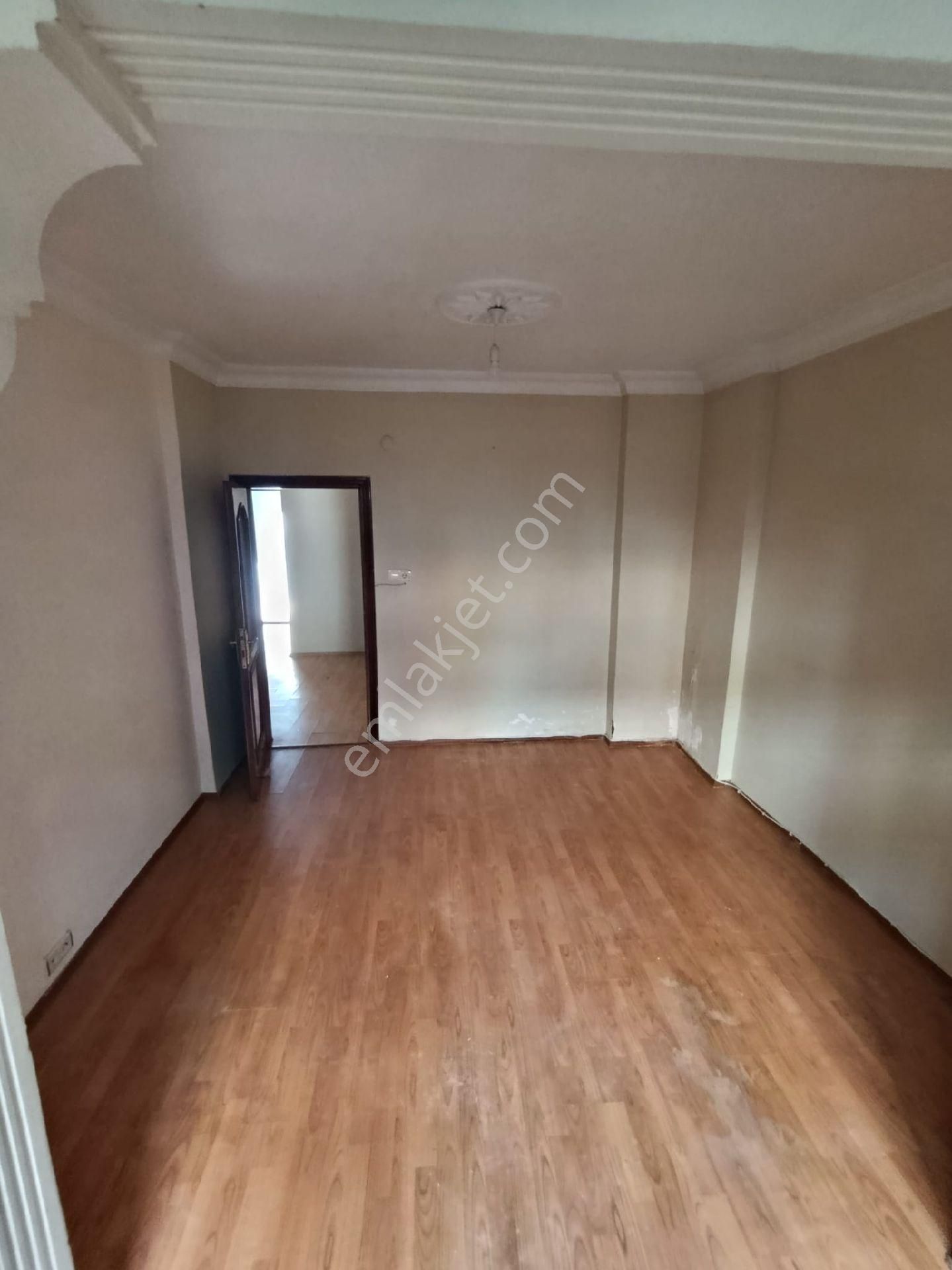Kiralık Çamlıca Ferrah Mahalleside 2+1 Giriş Kat Daire - Görsel 11