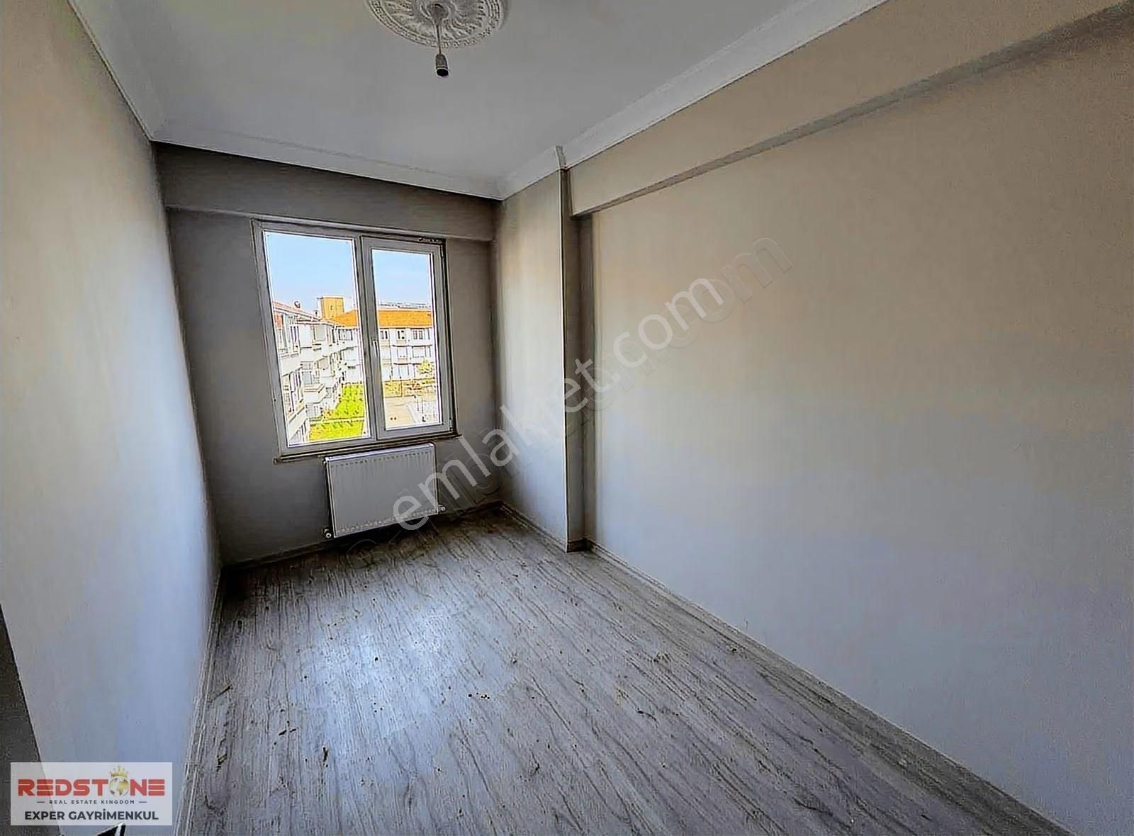 Karasu'da Site İçerisinde Havuz Manzaralı 2+1 Kiralık Daire - Görsel 7