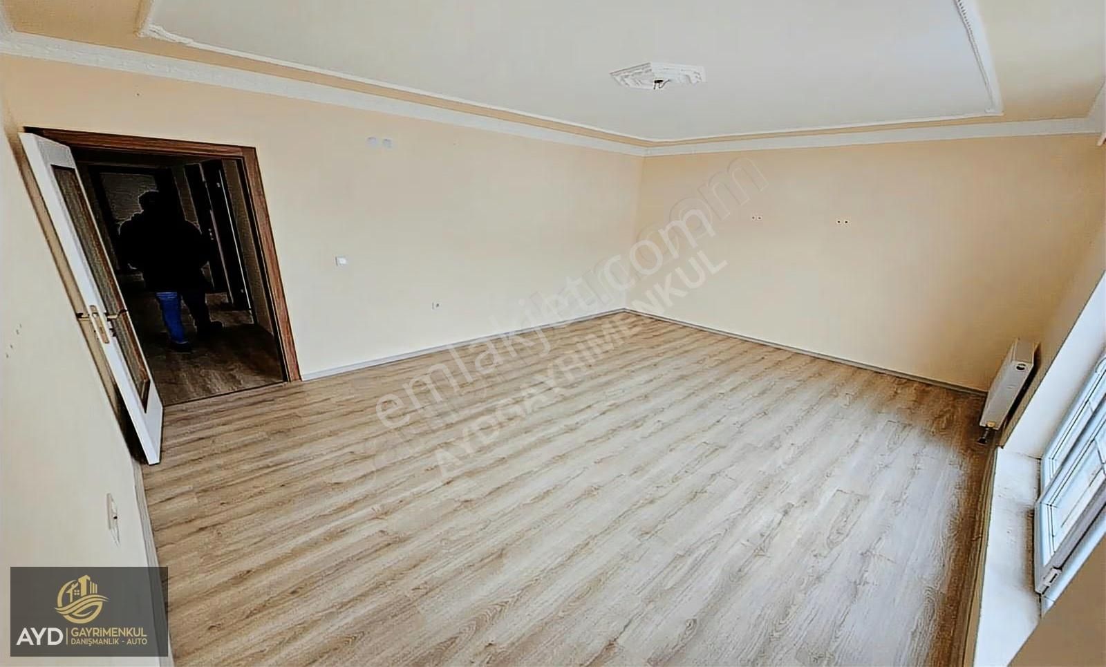 Ayd'den Mustafa Kemal Orhan Gazi Caddesi Kiralık 3+1 130m2 Daire - Görsel 25