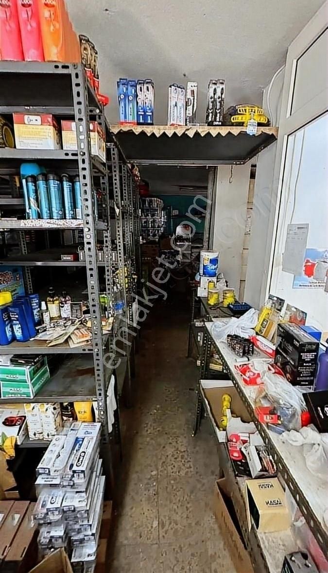 Engin Erdem'den Merter Mete Sokakta Satılık Dükkan! - Görsel 9
