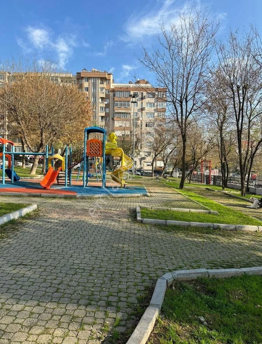 Engin Erdem Den Arin Sitesinde 3+1 Asansörlü Kentsel Yok