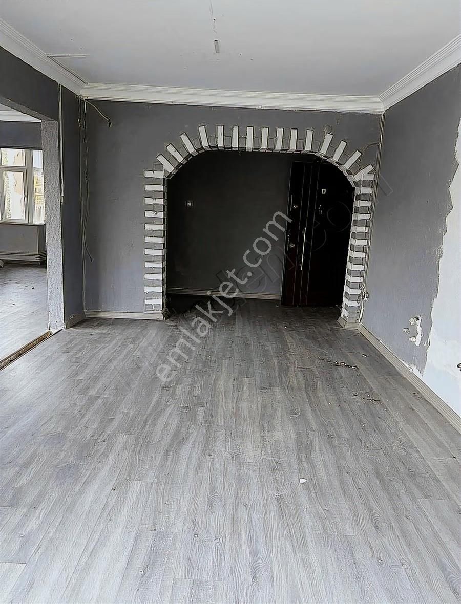 Engin Erdem'den Merter Ana Cadde'de Kiralık İşyeri - Görsel 4