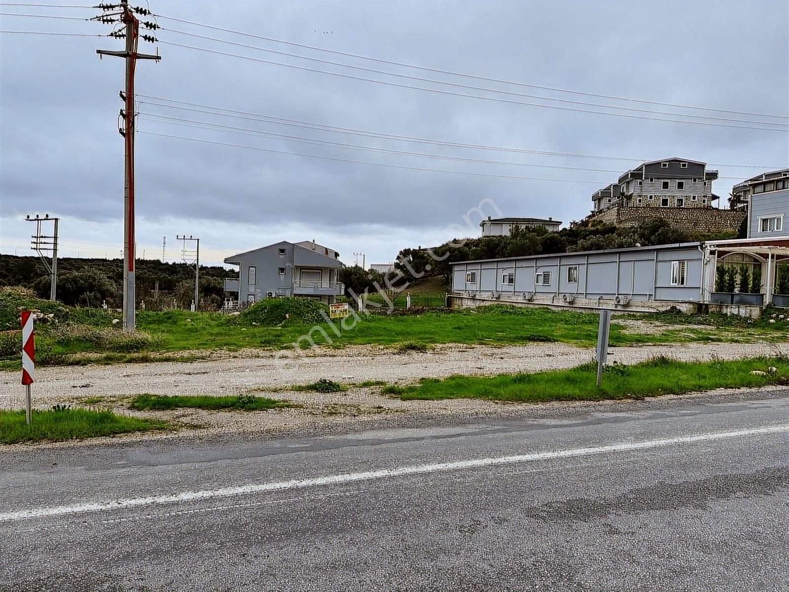 Mordoğan Emlaktan İzmir Caddesne Sıfır 1.314m2 Satılık Köşe Arsa - Görsel 3