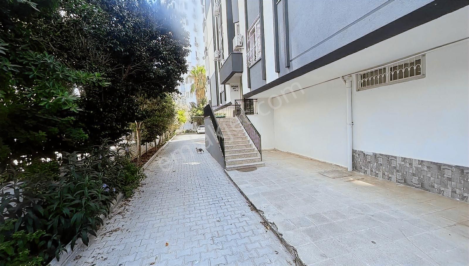 Çağlayanda Mah.de Merkezi Konumda Kiralık 2+1 Daire - Görsel 23